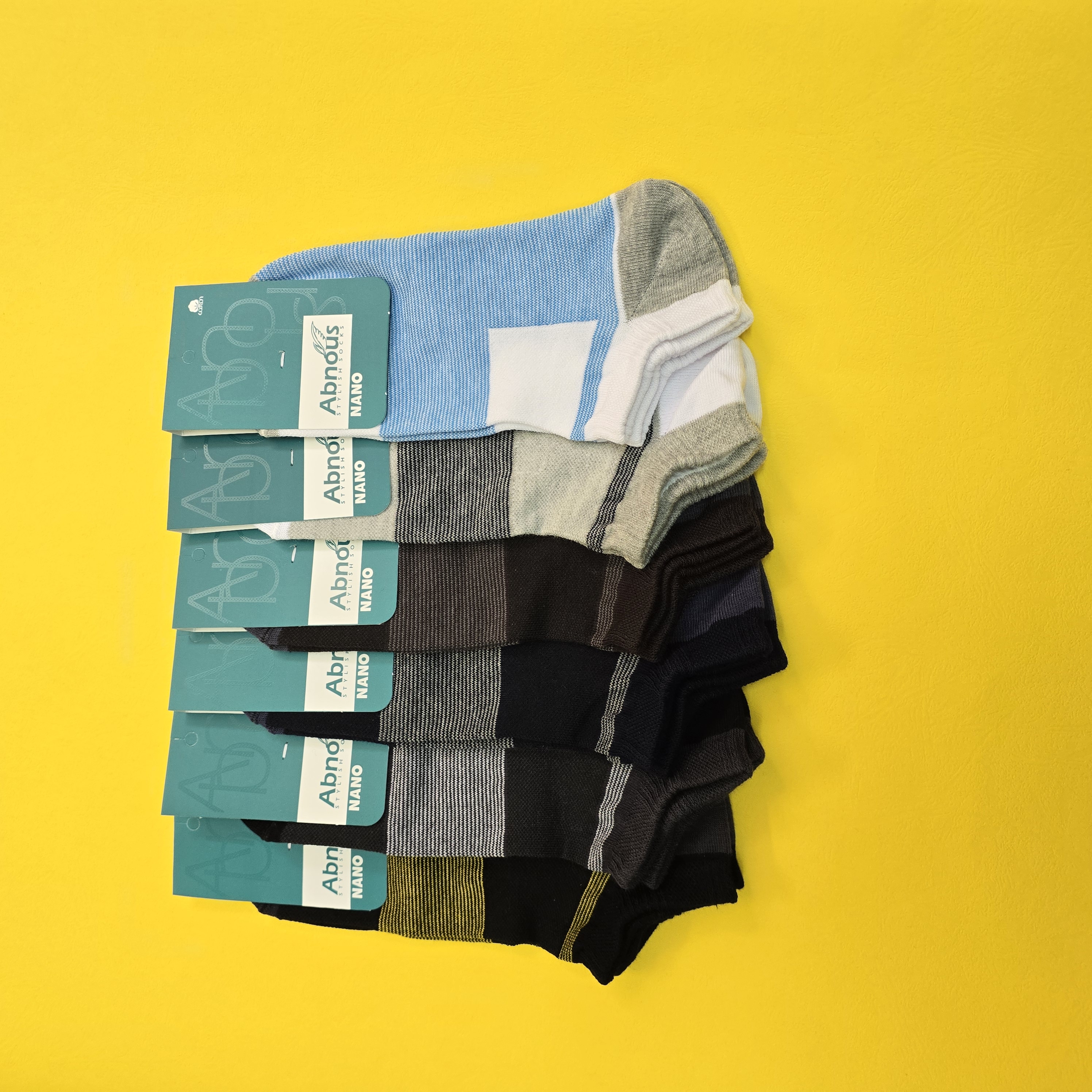 جوراب مچی مردانه  ۸۵٪پنبه  برند آبنوس  بسته۱۲ جفتی  قیمت عمده از تولید به مصرف  سایز: ۴۱تا۴۴  لطفا برا خرید عمده تماس بگیرید